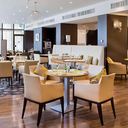 מלון Doubletree By Hilton