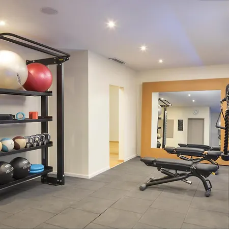 Doubletree By Hilton מלון 4*