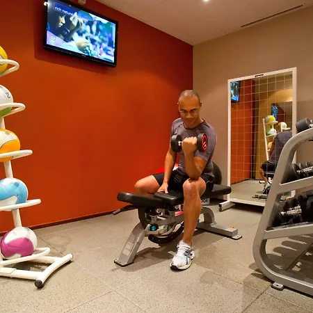 מלון Doubletree By Hilton 4*