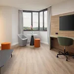 Szálloda Doubletree By Hilton Luxemburg