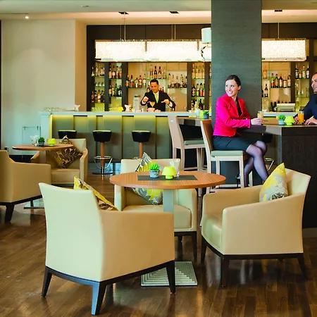 Doubletree By Hilton Hotell