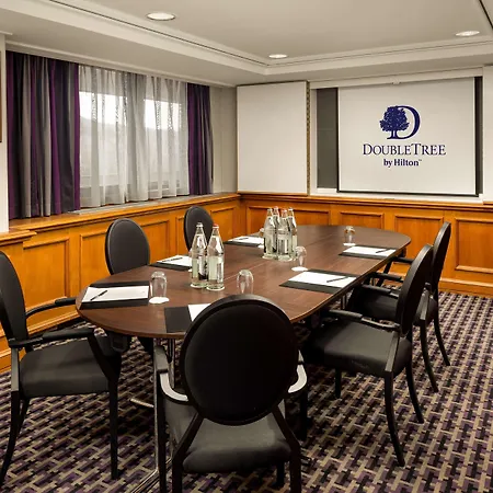 Hotel Doubletree By Hilton