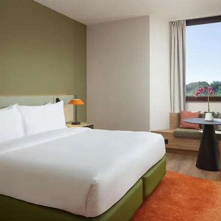 Doubletree By Hilton Hotel
