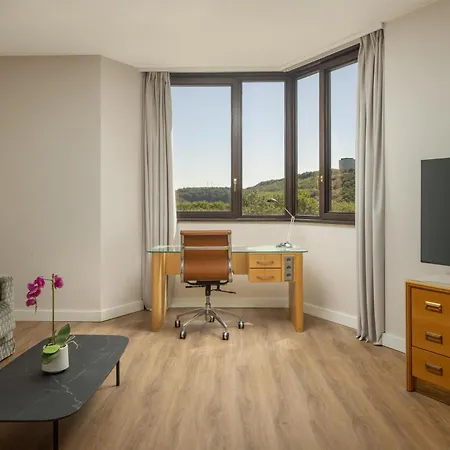 Doubletree By Hilton 4*