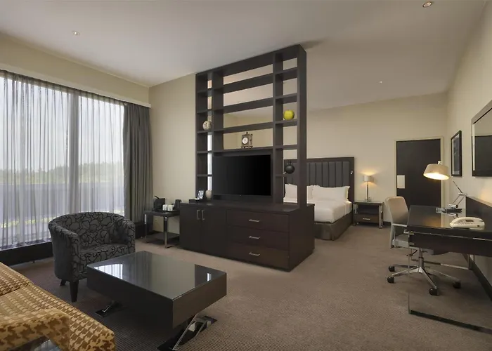 Отель Doubletree By Hilton