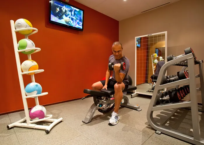 Отель Doubletree By Hilton 4*